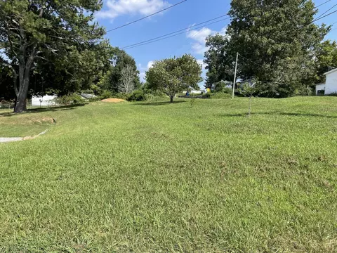 00 Beardshire St, Sweetwater, TN 37874