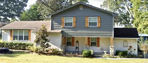 2035 W Lake Dr, Cleveland, TN 37312