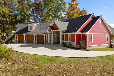 1415 Lake Forest Dr, Spring City, TN 37381