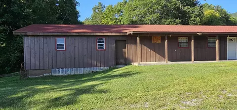 2325 Mecca Pike, Englewood, TN 37329