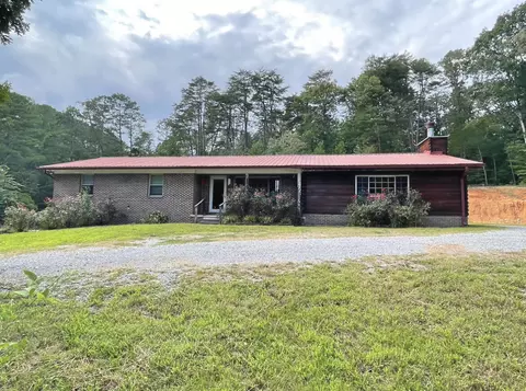 351 Porter Lake Rd, Spring City, TN 37381