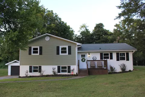 3045 W Lake Dr, Cleveland, TN 37312