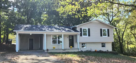 2290 Malibu Dr SE, Cleveland, TN 37323