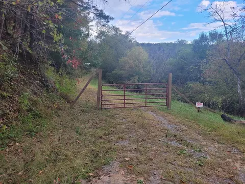153 Creek Bend Rd, Turtletown, TN 37391