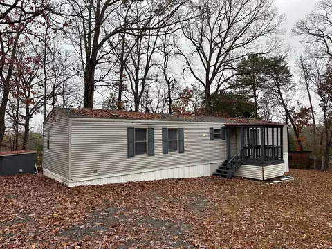 212 Haney Cir NW, Charleston, TN 37310