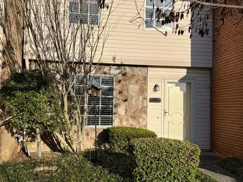 7915 Gleason Dr, Knoxville, TN 37919