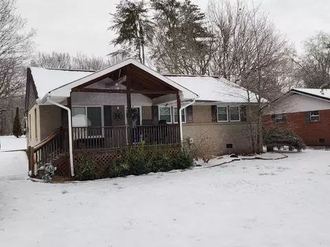 1100 Coosa St, Athens, TN 37303