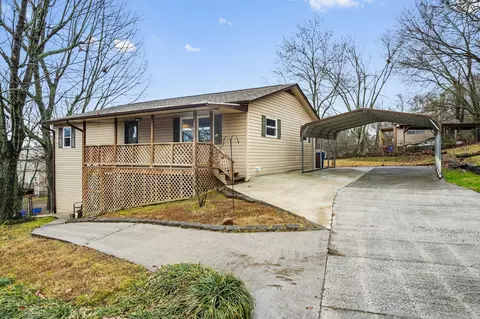 1904 SE White St, Cleveland, TN 37311