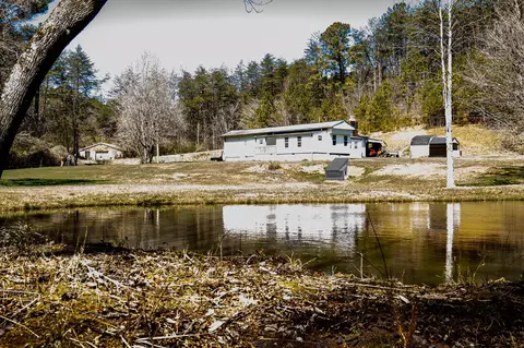 152 Parks Dr, Turtletown, TN 37391