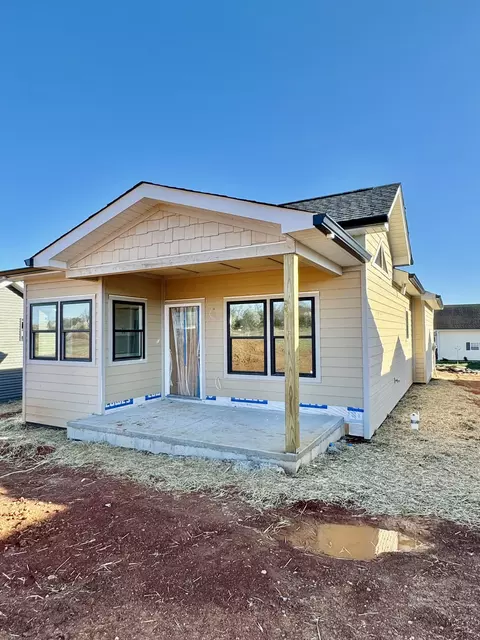 1018 Wendford Ave, Sweetwater, TN 37874