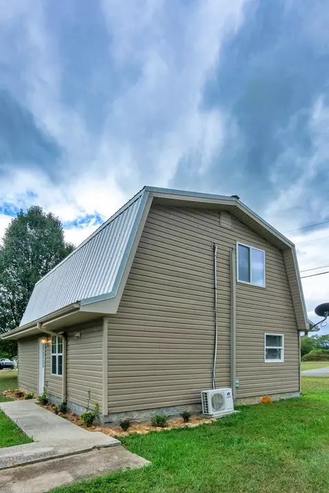 Exterior - 35 Bailey Rd, Dunlap, TN 37327 photo 2 of 7