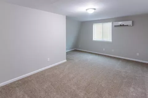 Living - 35 Bailey Rd, Dunlap, TN 37327 photo 1 of 3