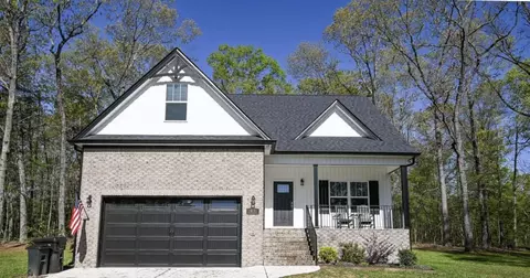 95 Old Benton Pike NE, Cleveland, TN 37323