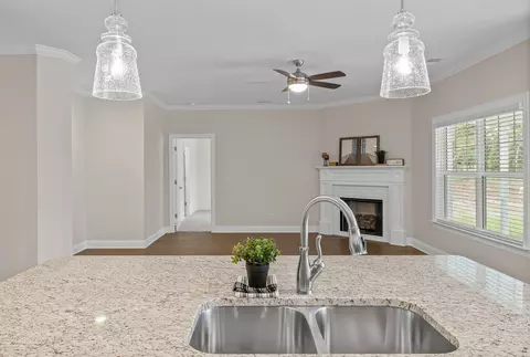 Kitchen - 7236 Tailgate Loop, Ooltewah, TN 37363 photo 6 of 8