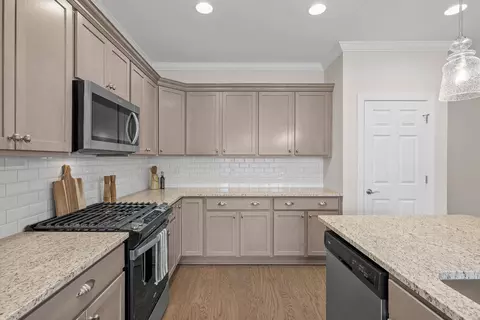 Kitchen - 7236 Tailgate Loop, Ooltewah, TN 37363 photo 5 of 8