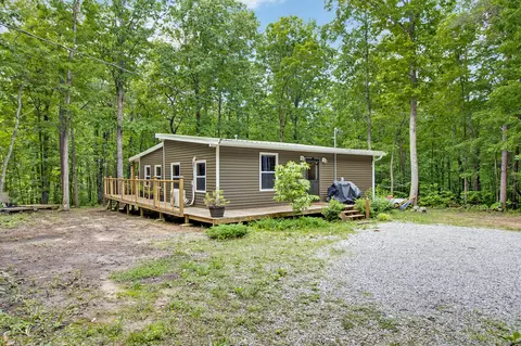 81 Lou Rd, Pikeville, TN 37367