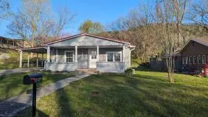 1312 Holly Ave, South Pittsburg, TN 37380