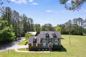 208 Valley View Dr, Rockmart, GA 30153