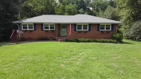 705 Southern Pkwy, Athens, TN 37303