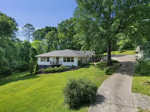 2418 Big Cedar Rd, Soddy Daisy, TN 37379