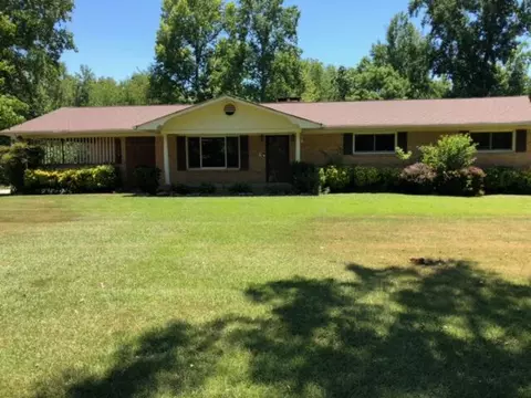 1115 NW Robin Hood Dr NW, Cleveland, TN 37312