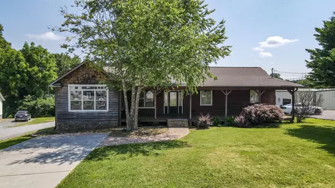 809 King St SE, Cleveland, TN 37311