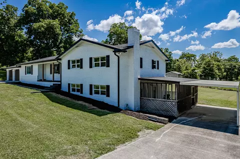 645 Louisiana Ave, Etowah, TN 37331