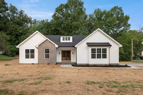 1840 Timbercrest Dr, Athens, TN 37303