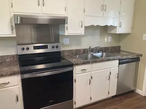 Kitchen - 166 Cross Way, Ocoee, TN 37361 photo 4 of 4
