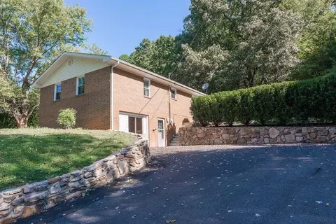 1770 Press Pickett Rd, Whitwell, TN 37397