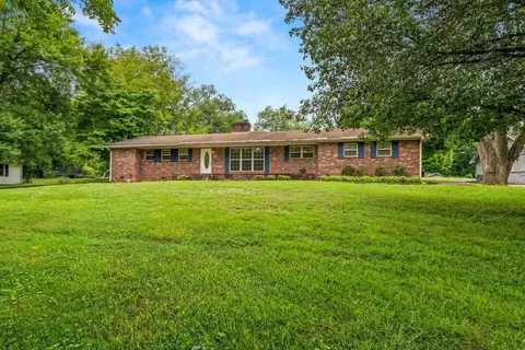 814 Cedar Springs Rd, Athens, TN 37303