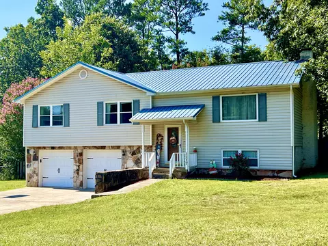 2217 Timber Trace Cir NW, Cleveland, TN 37311
