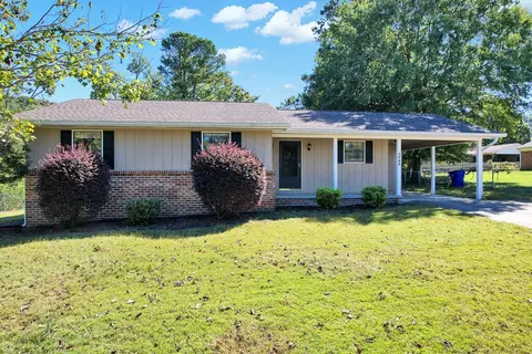 2900 Linda Cir NW, Cleveland, TN 37312
