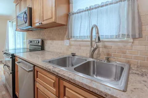 Kitchen - 388 Cartwright Loop, Whitwell, TN 37397 photo 2 of 5