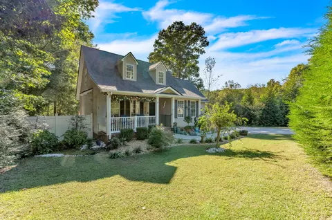 191 Maple Crest Cir NW, Charleston, TN 37310