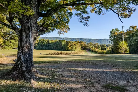 000 County Road 909, Etowah, TN 37331
