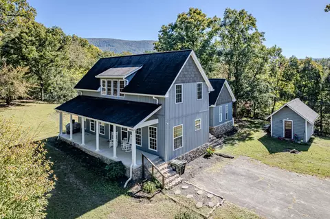 150 Woodbine Dr, Benton, TN 37307