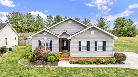 520 Lynnwood Dr, Athens, TN 37303