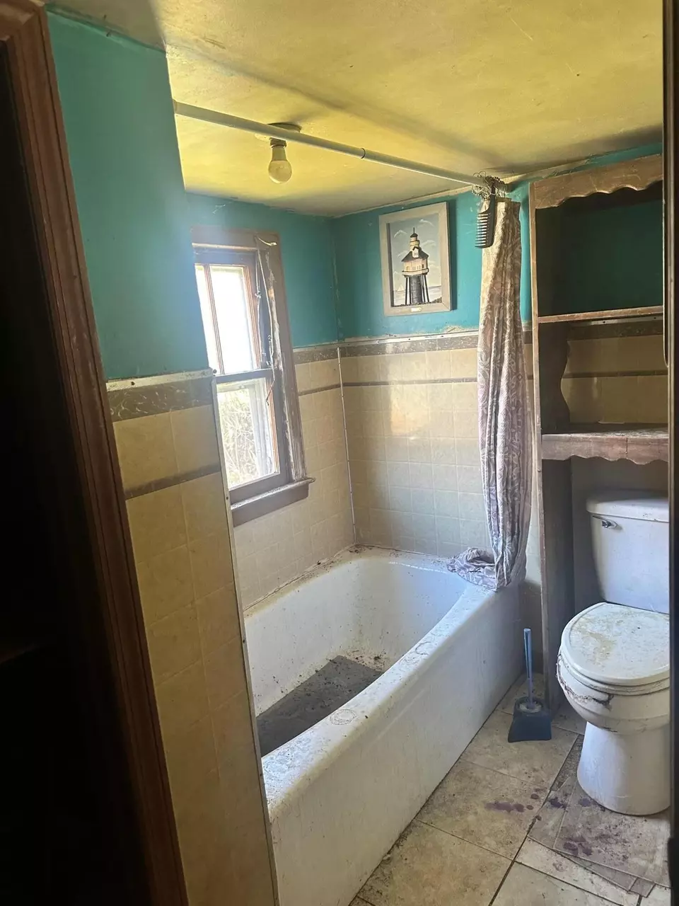 Bath - 461 Carson Rd SE, Cleveland, TN 37323 photo 1 of 1