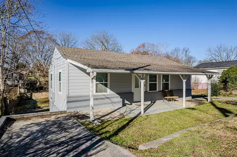 105 N Niota Rd, Englewood, TN 37329