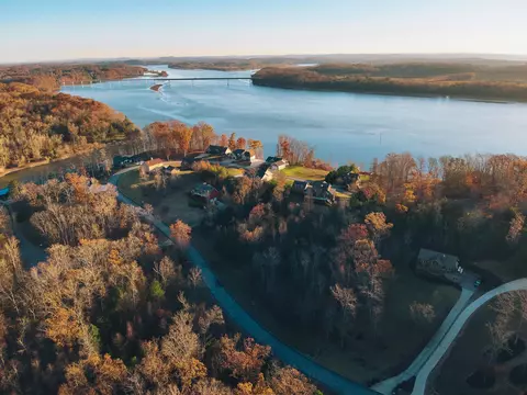 15764 Channel Point Dr, Sale Creek, TN 37373