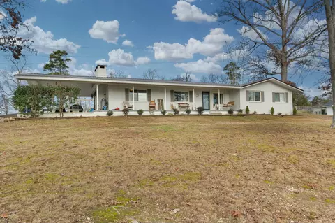 714 Jenkins Rd NE, Cleveland, TN 37312