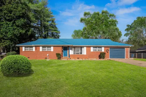 1110 Coosa St, Athens, TN 37303
