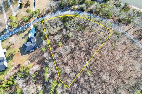 000 Hiwassee Cir, Decatur, TN 37322