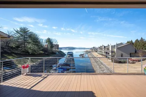 4274 Lakeshore Ln, Chattanooga, TN 37415