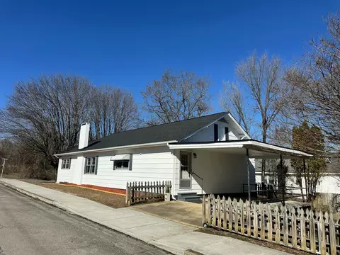 731 Washington Ave, Etowah, TN 37331