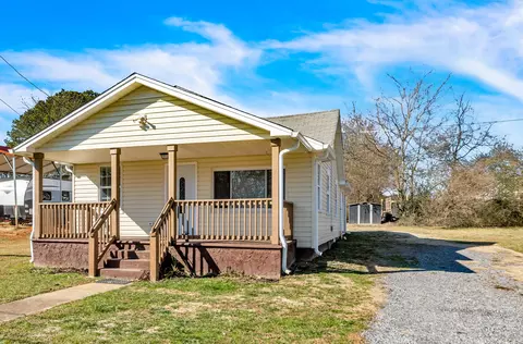 147 Sipes St NW, Cleveland, TN 37311