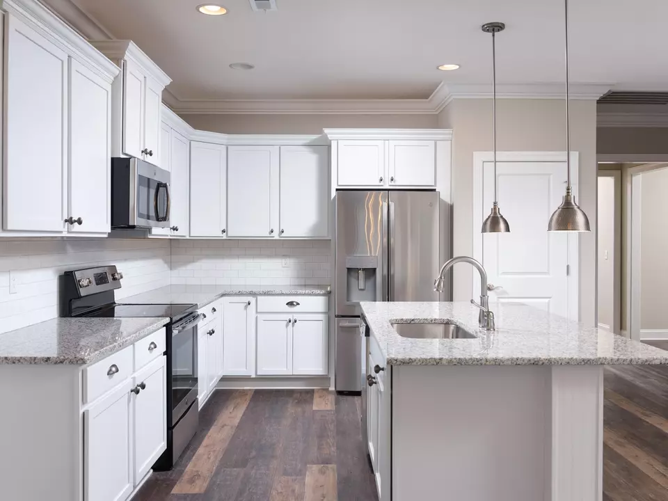 Kitchen - 3054 Discovery Dr NW, Cleveland, TN 37312 photo 2 of 7