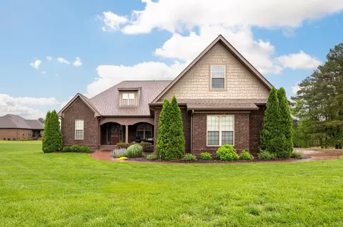 10 R Zion Cove Ln, Englewood, TN 37329