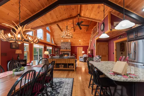 Dining - 159 Casson Rd, Ocoee, TN 37361 photo 2 of 7